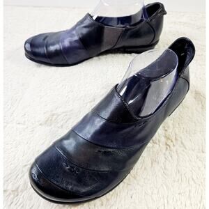 Regarde Le Ciel Sz41 Navy block leather slipon shoes. Comfy. Artsy. EuropeanVibe